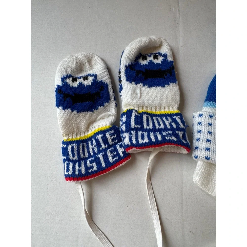 Vintage Sesame Street Cookie Monster Knit Pom Beanie Hat and Mittens Set Blue